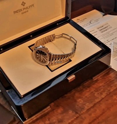 Patek Philippe Nautilus 5711 1a-001 Acier - Noir Trame - Full Set