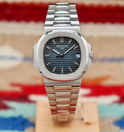 Patek Philippe Nautilus 5711 1a-001 Blue Poin On De Gen Ve
