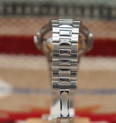 Patek Philippe Nautilus 5711 1a-001 Blue Poin On De Gen Ve