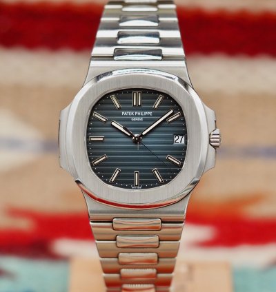 Patek Philippe Nautilus 5711 1a-001 Blue Poin On De Gen Ve