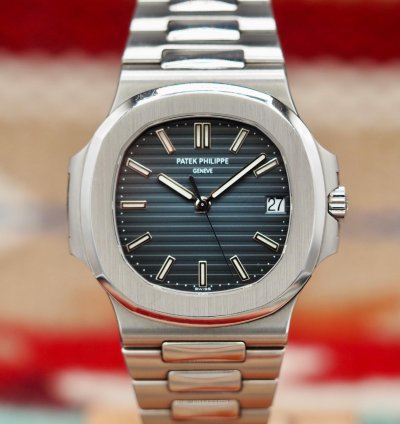 Patek Philippe Nautilus 5711 1a-001 Blue Poin On De Gen Ve