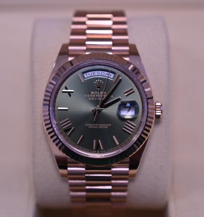 Rolex Day-date 40 40mm 228235 Olive Dial 2018 Rose Gold Full Set