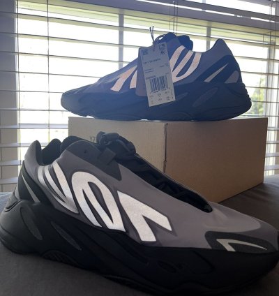 Yeezy 700 Mnvn Geode Adidas - Size 11 Ds