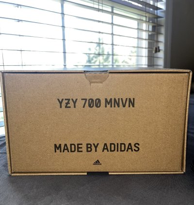 Yeezy 700 Mnvn Geode Adidas - Size 11 Ds