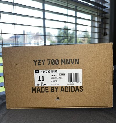 Yeezy 700 Mnvn Geode Adidas - Size 11 Ds