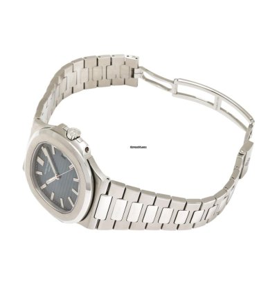 Patek Philippe Nautilus 5711 1a-010 Automatic Steel Good