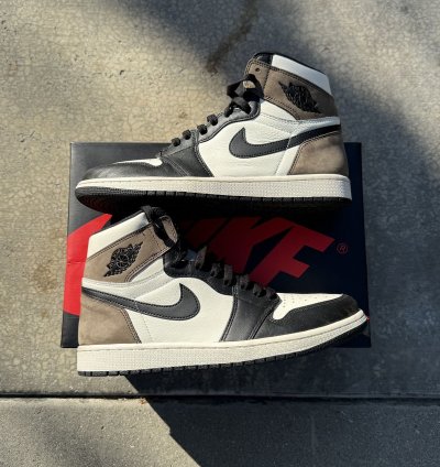 Air Jordan 1 Retro High Og Mocha size 10 5