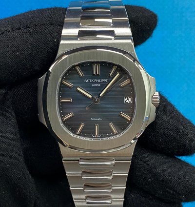 Patek Philippe Nautilus 5711 1a-010 Blue Tiffany Co Nautilus