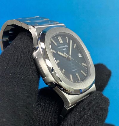 Patek Philippe Nautilus 5711 1a-010 Blue Tiffany Co Nautilus