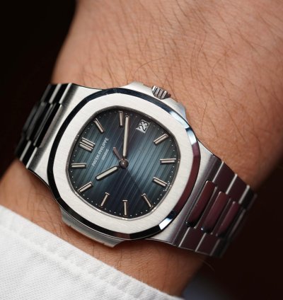 Patek Philippe Nautilus 5711 1a-010 Box Papers