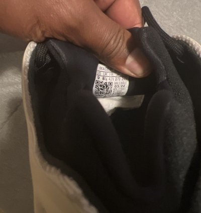 Yeezy 700 V3