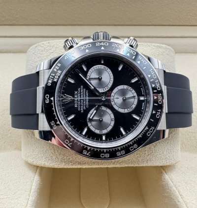 Rolex Daytona Cosmograph Daytona 126519ln Oysterflex 2025