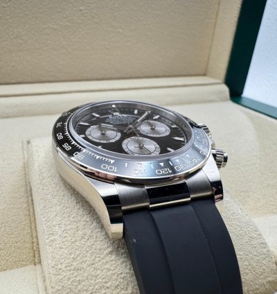 Rolex Daytona Cosmograph Daytona 126519ln Oysterflex 2025