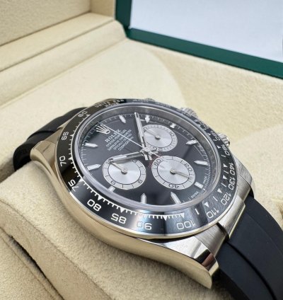 Rolex Daytona Cosmograph Daytona 126519ln Oysterflex 2025