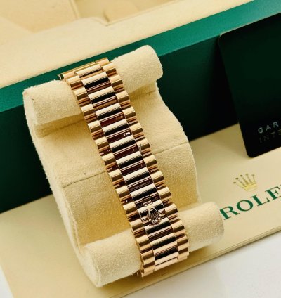 Rolex Day-date 40 40mm 228345rbr Green Dial Diamond Factory Bezel