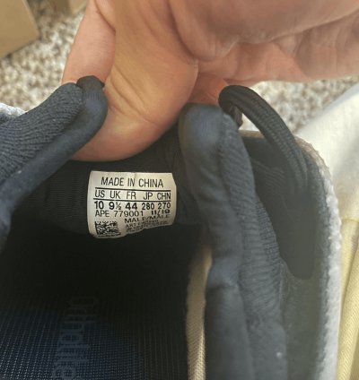 Yeezy 700 V3 Azael
