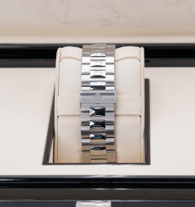 Patek Philippe Nautilus 5711 1a-010 Stainless Steel Blue 324 Movement 2017