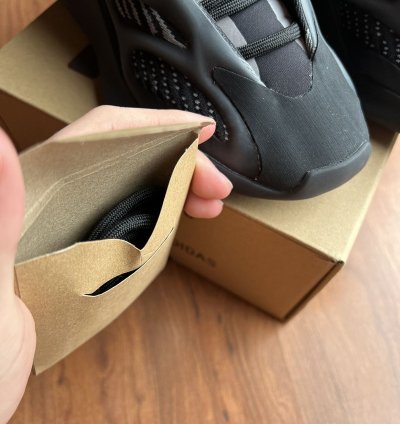 Yeezy 700 V3 Dark Glow 2021 New Womens 6 5 Mens 5