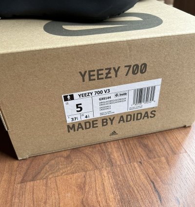 Yeezy 700 V3 Dark Glow 2021 New Womens 6 5 Mens 5