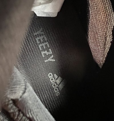 Yeezy 700 V3 Dark Glow 2021 New Womens 6 5 Mens 5