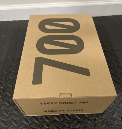 Yeezy 700v2 Tephra