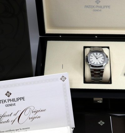 Patek Philippe Nautilus 5711 1a-011 Rare Caliber 26-330 Full Set 2019 Steel