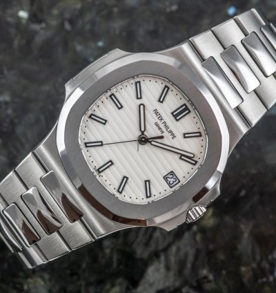 Patek Philippe Nautilus 5711 1a-011 Rare Caliber 26-330 Full Set 2019 Steel