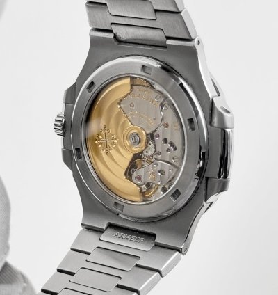 Patek Philippe Nautilus 5711 1a-011 Stainless Steel White Dial