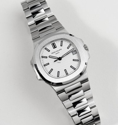 Patek Philippe Nautilus 5711 1a-011 Stainless Steel White Dial