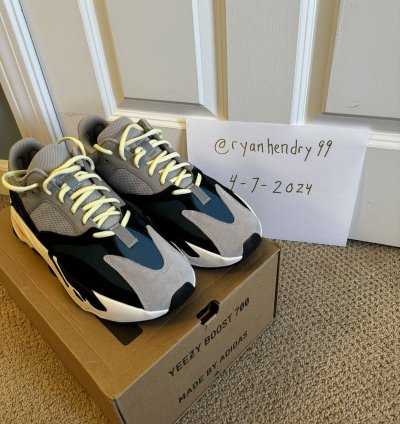 Yeezy Adidas Boost 700 Wave Runner 2017