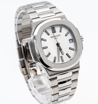 Patek Philippe Nautilus 5711 1a-011 White Piano Dial Steel Bracelet Full Set