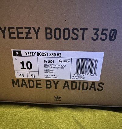 Yeezy Boost 350 Oreo