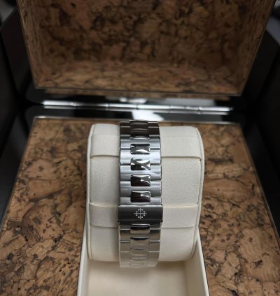 Patek Philippe Nautilus 5711 1p 40th Anniversary Platinum Baguette Blue Dial