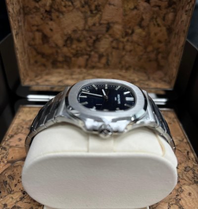 Patek Philippe Nautilus 5711 1p 40th Anniversary Platinum Baguette Blue Dial