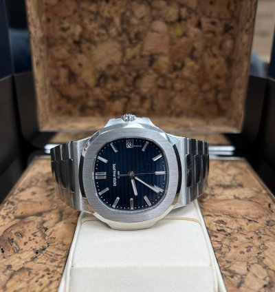 Patek Philippe Nautilus 5711 1p 40th Anniversary Platinum Baguette Blue Dial