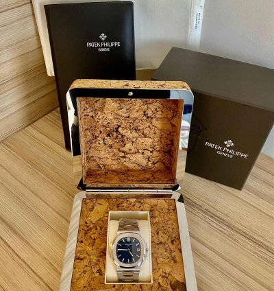 Patek Philippe Nautilus 5711 1p-001 40th Anniversary Full Set