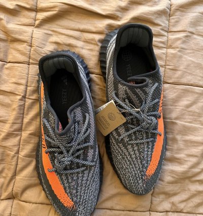 Yeezy Boost 350 V2