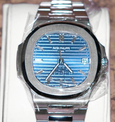 Patek Philippe Nautilus 5711 1p-001 40th Anniversary Platin 40mm 01 2018 Deutsch