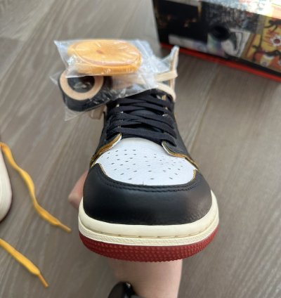 Air Jordan 1 Retro Union Black Toe