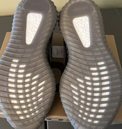 Yeezy Boost 350 V2 Beluga 2 0