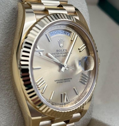 Rolex Day-date 40 40mm Champagne Roman Dial Yellow Gold Bracelet 228238 Unworn 2024
