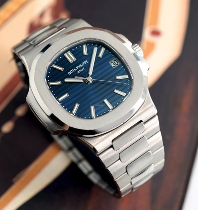 Patek Philippe Nautilus 5711 1p-010 Nautilus Platinum