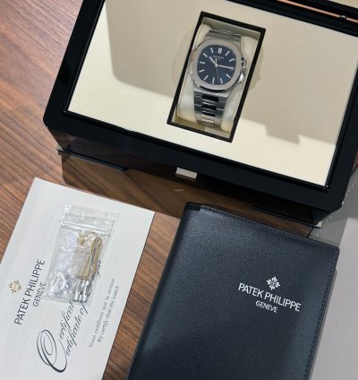 Patek Philippe Nautilus 5711 1p-010 Nautilus Platinum