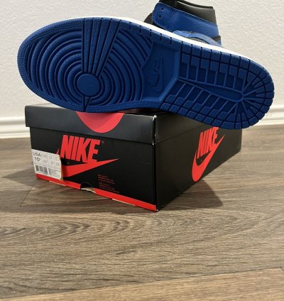 Air Jordan 1 Royal