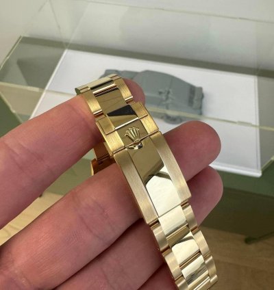 Rolex Daytona Cosmograph Daytona 18k Yellow Gold Black Paul Newman Bnib 2025