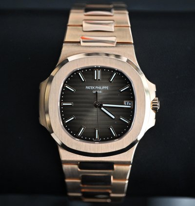 Patek Philippe Nautilus 5711 1r New Movement Brown Dial Rose Gold Bracelet Discontinued
