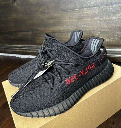 Yeezy Boost 350 V2 Bred