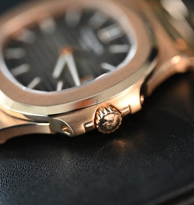 Patek Philippe Nautilus 5711 1r New Movement Brown Dial Rose Gold Bracelet Discontinued