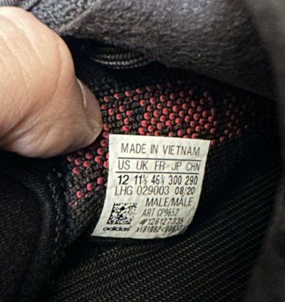 Yeezy Boost 350 V2 Bred Size 12