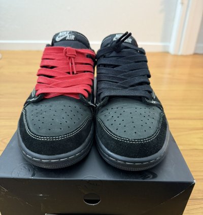 Air Jordan 1 Travis Scott Phantom